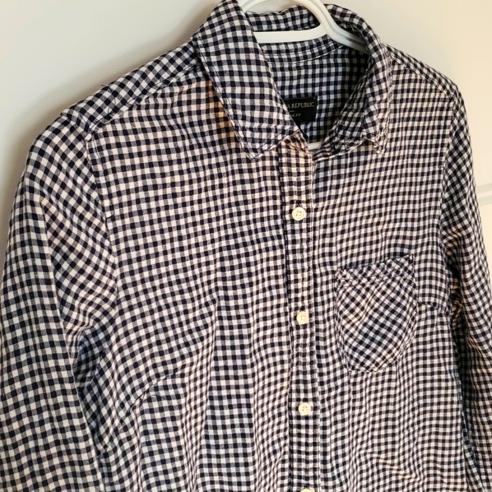 Banana Republic Linen Gingham Shirt – Women’s Classic Fit